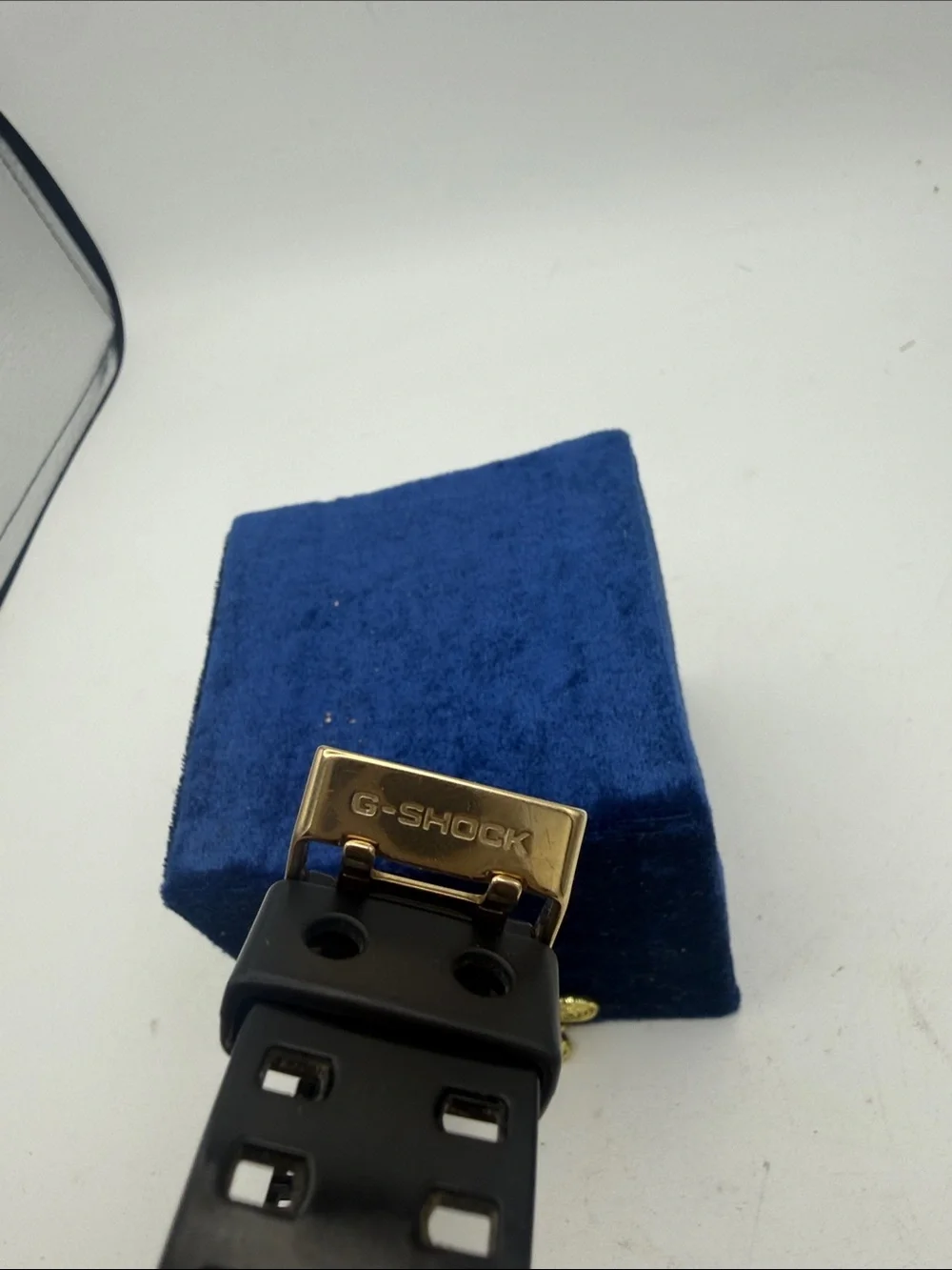 Casio G-Shock GD-100GB-1 Black Gold Watch Module 3263 200M works